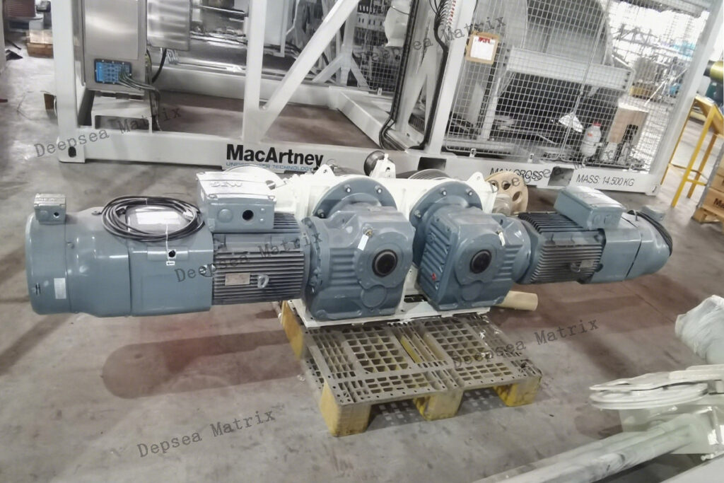 Chinese Industrial Electric Traction Winch, 25 Ton Capacity, 10000m Cable, Containerized Frame Design.