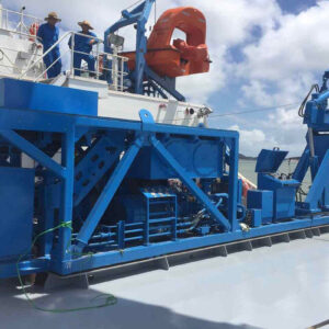 Launch system recovering observation ROV