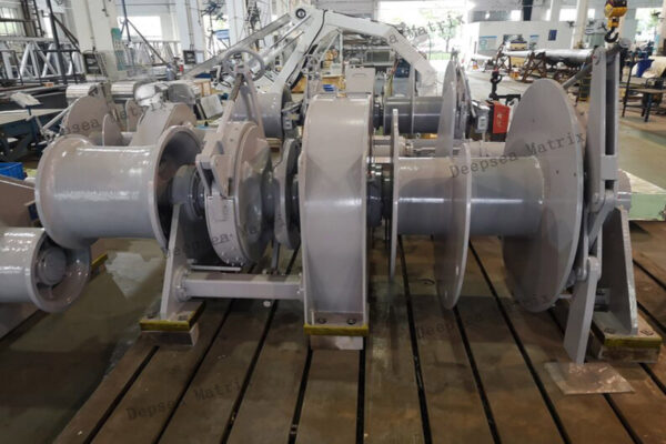 Mooring system operation in rough seas