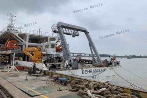 A strong marine A-frame on the stern of a vessel China manufacture