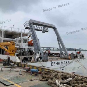 A strong marine A-frame on the stern of a vessel China manufacture