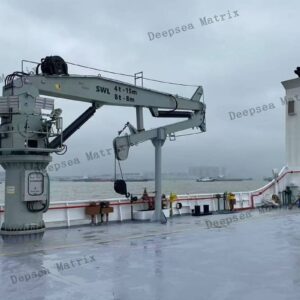 Heavy duty marine crane lifting equipment