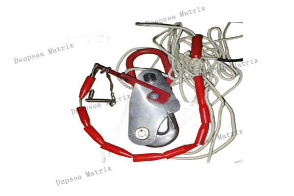 A heavy-duty manual quick-release hook for safety-critical applications.
