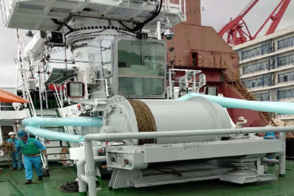 Heavy Duty Marine Anchor Winch from China with Remote Control and Chain Length Counting.