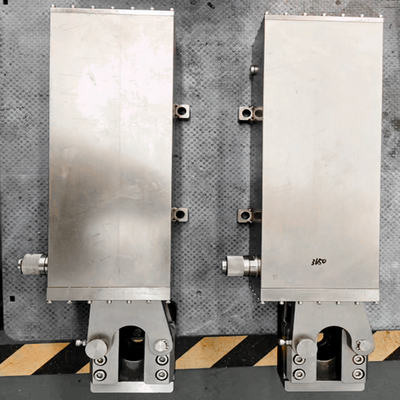 Underwater emergency cutting device for subsea operations